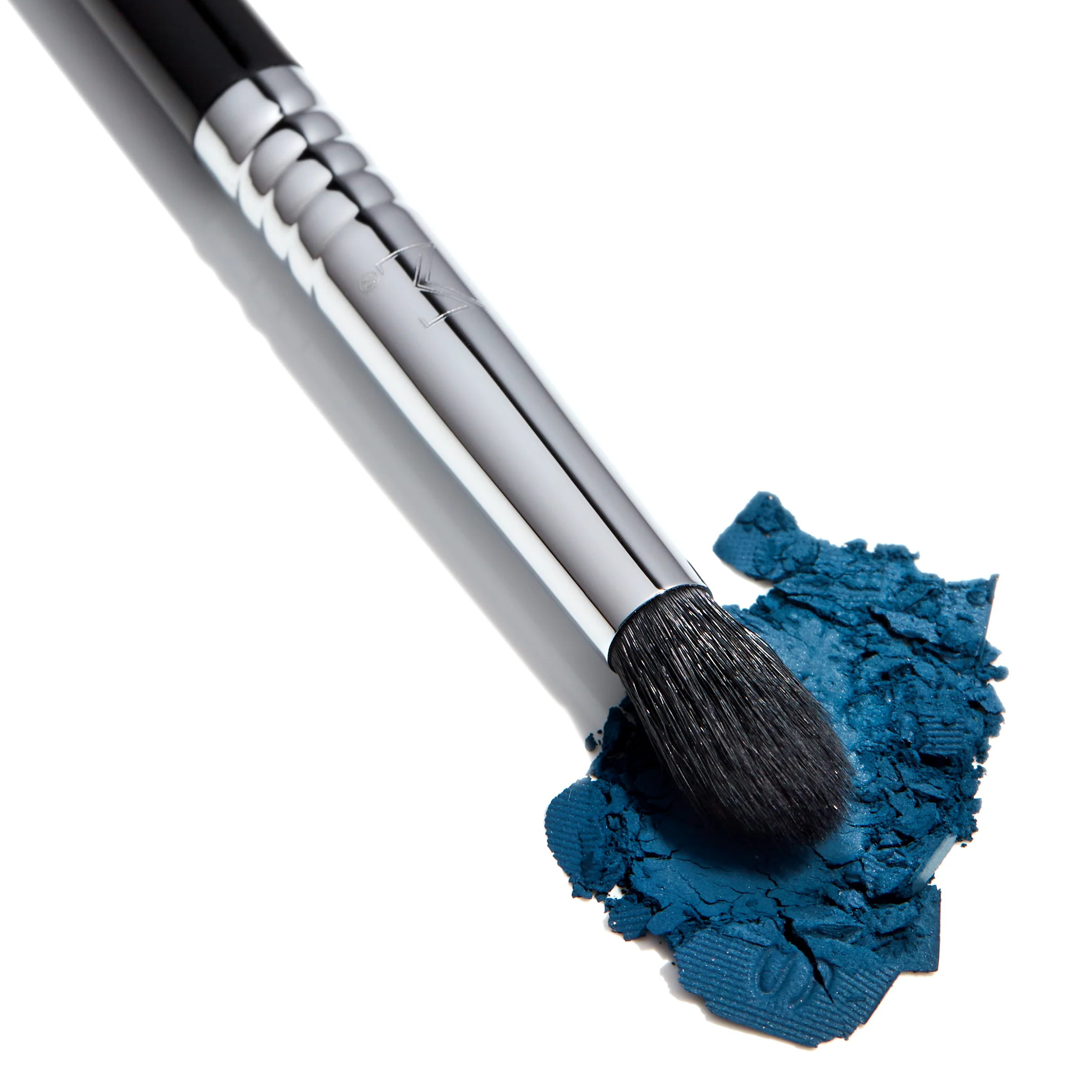 E45 Small Tapered Blending Brush - Image 4
