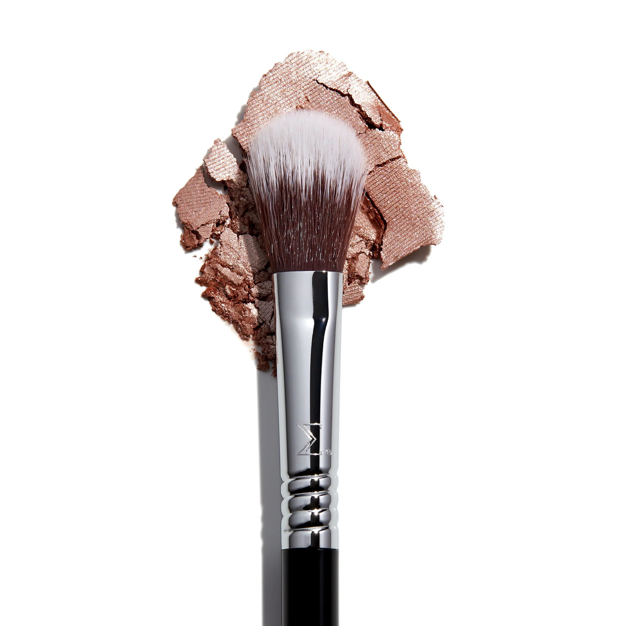 F03 High Cheekbone Highlighter™ Brush - Image 3