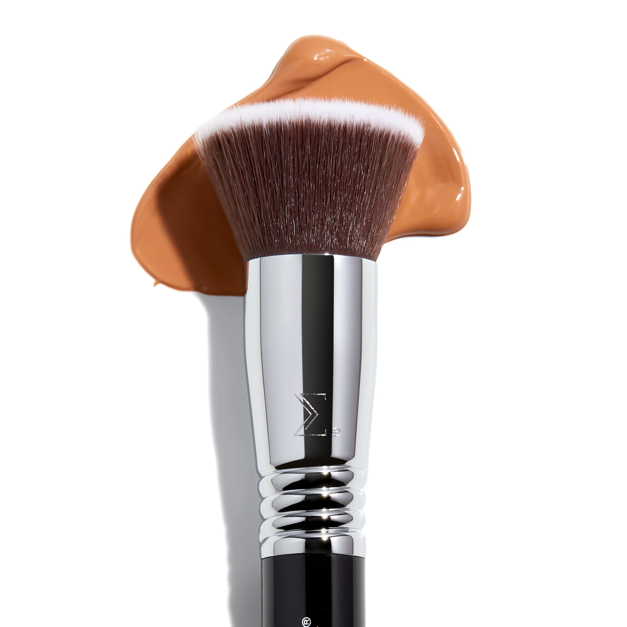 F80 Flat Kabuki™ Brush - Image 3