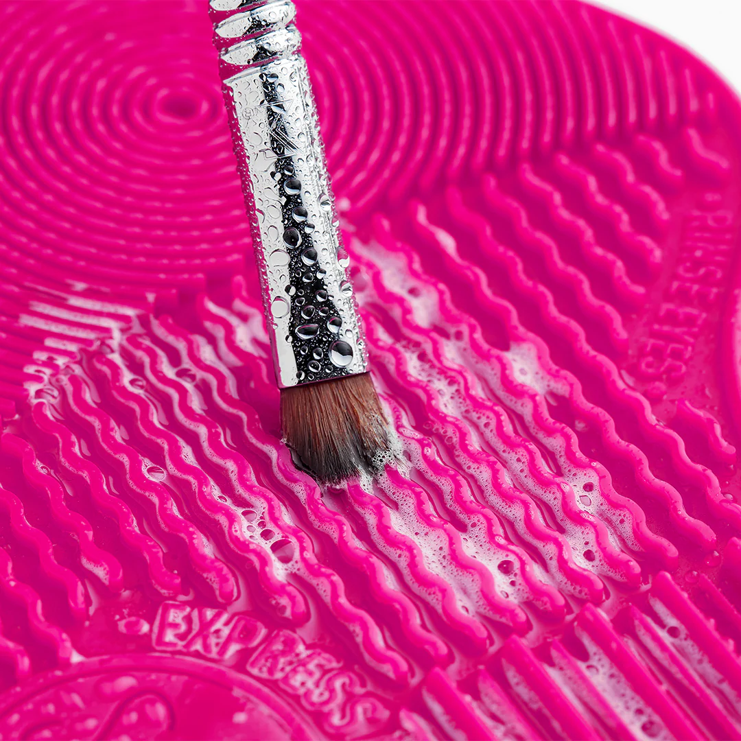 Sigma Spa® Express Brush Cleaning Mat - Image 7